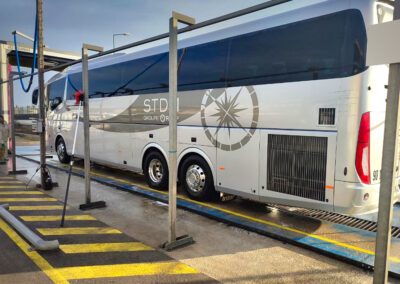 lavage bus à la station gar'wash